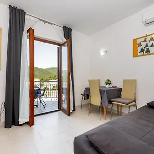 https://apartments-kos-rabac.in-istria.net